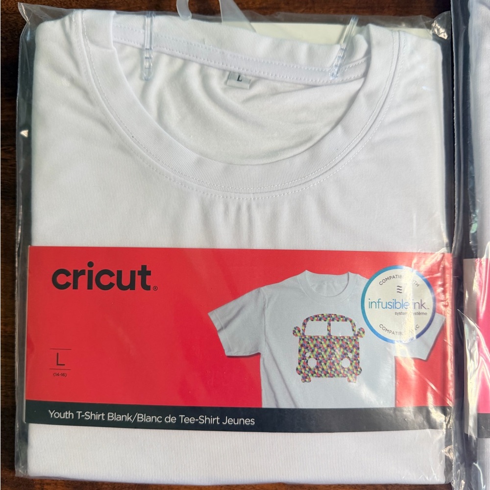Cricut Infusible Ink Blank Shirts Bundle Youth L White NEW Sublimation Tees